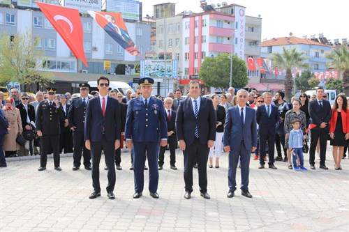 İlçemizde Ulusal Egemenlik ve Çocuk Bayramı’nın 103. Yıl Dönümü kutlandı.